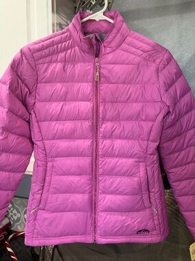 GoLite Women’s size S Purple Puffer Jacket